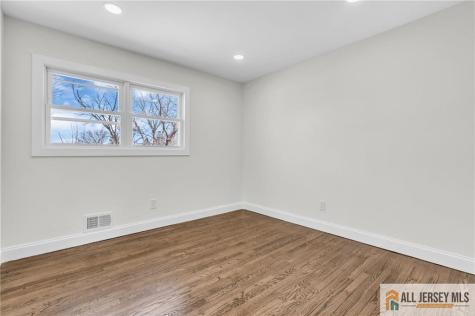 27 Sheppard Place Edison NJ 08817