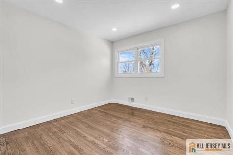 27 Sheppard Place Edison NJ 08817