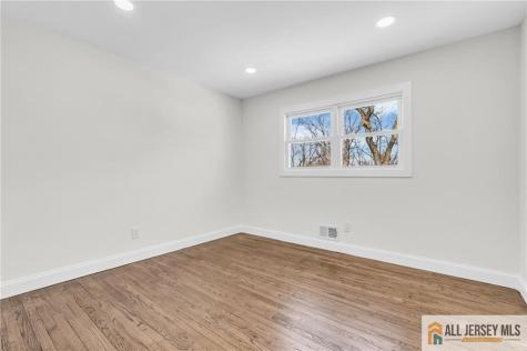 27 Sheppard Place Edison NJ 08817