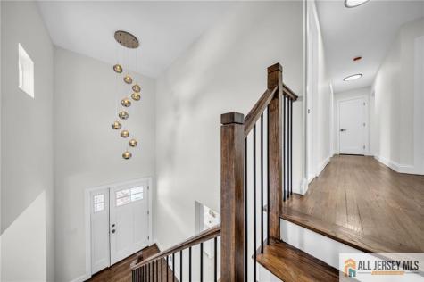 27 Sheppard Place Edison NJ 08817