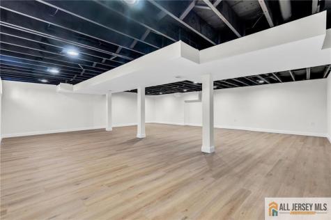 27 Sheppard Place Edison NJ 08817