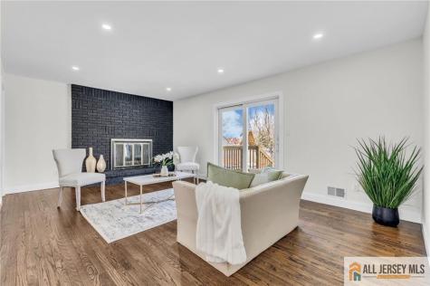 27 Sheppard Place Edison NJ 08817