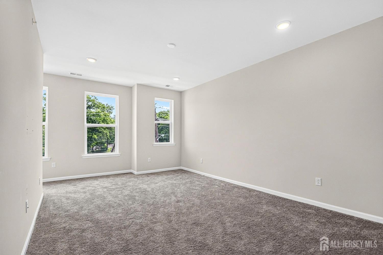 1103 Greenwich Drive West Windsor NJ 08550