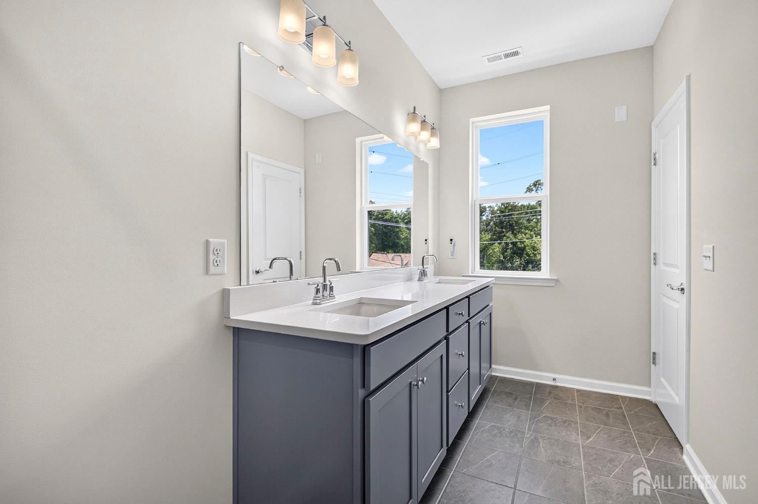 1103 Greenwich Drive West Windsor NJ 08550