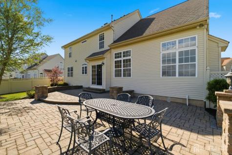 14 Rue Cezanne Street Franklin Twsp NJ 08873