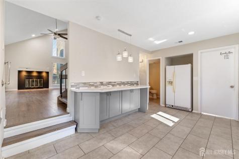 496 Westgate Drive Edison NJ 08820