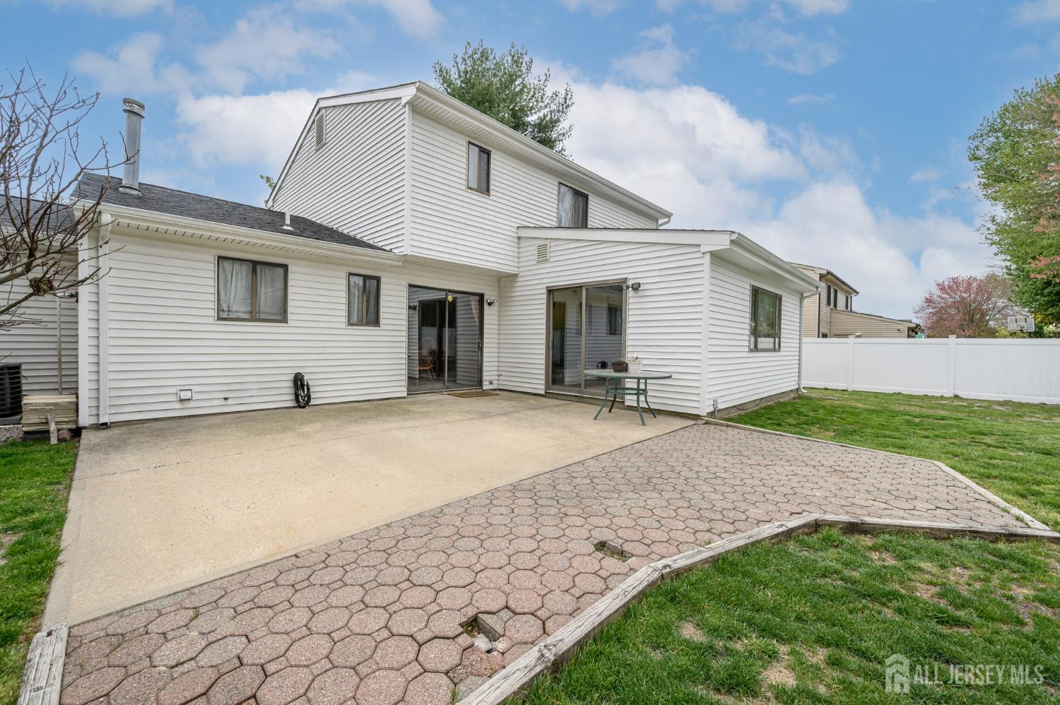 20 Snowdrift Lane Howell NJ 07731