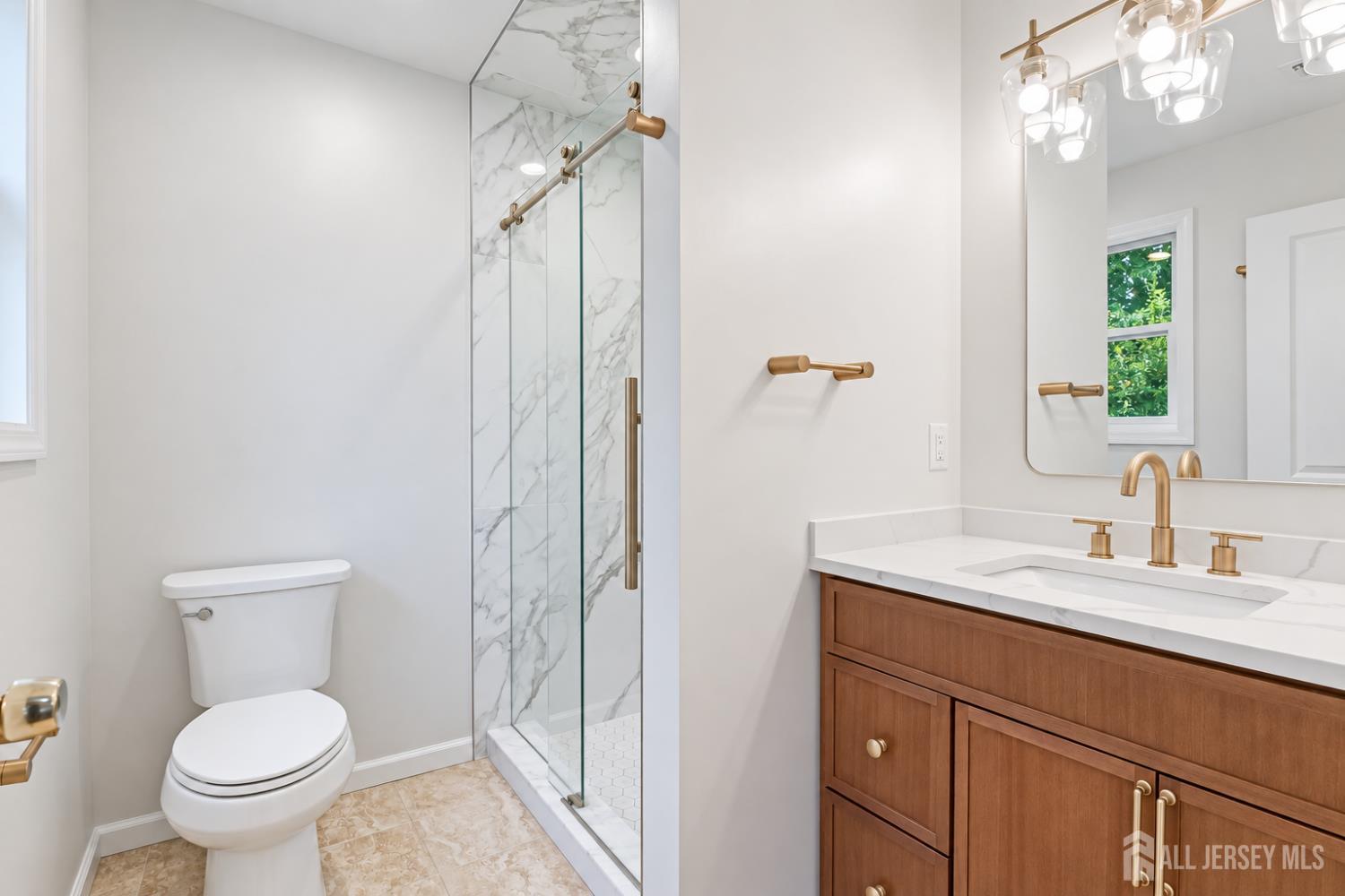 83 Sagamore Avenue Edison NJ 08820
