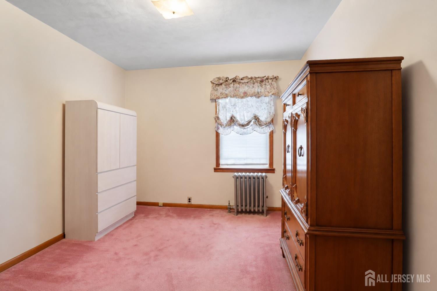 27 Hermann Avenue Carteret NJ 07008