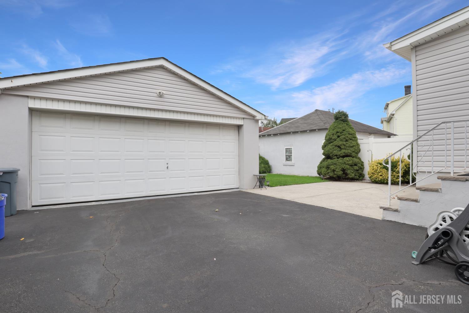 27 Hermann Avenue Carteret NJ 07008