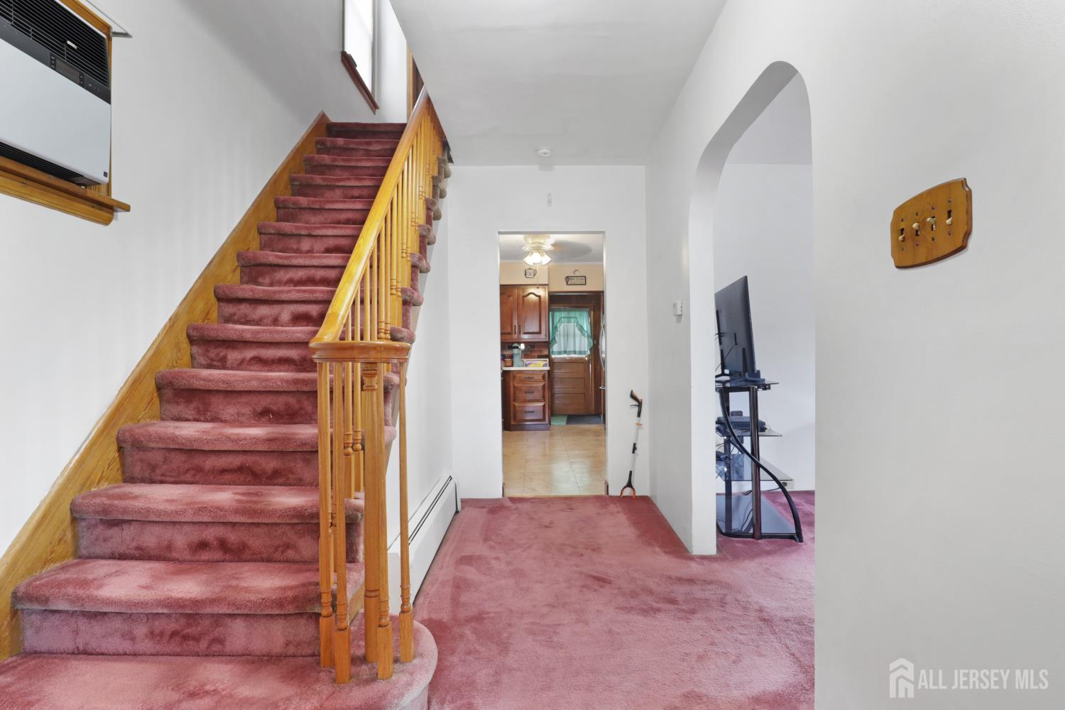 27 Hermann Avenue Carteret NJ 07008