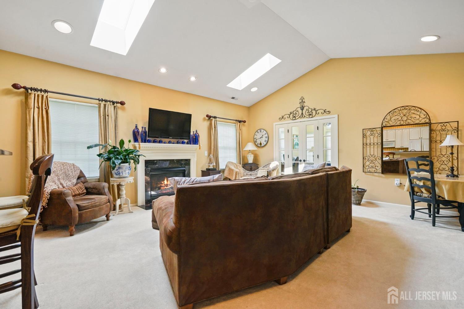 52 Vineyard Court Monroe NJ 08831