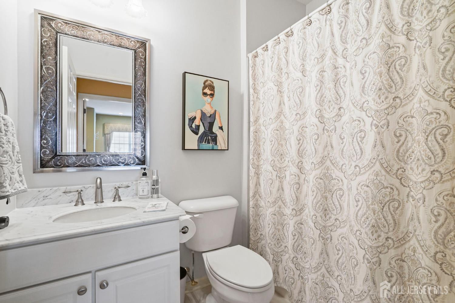 52 Vineyard Court Monroe NJ 08831