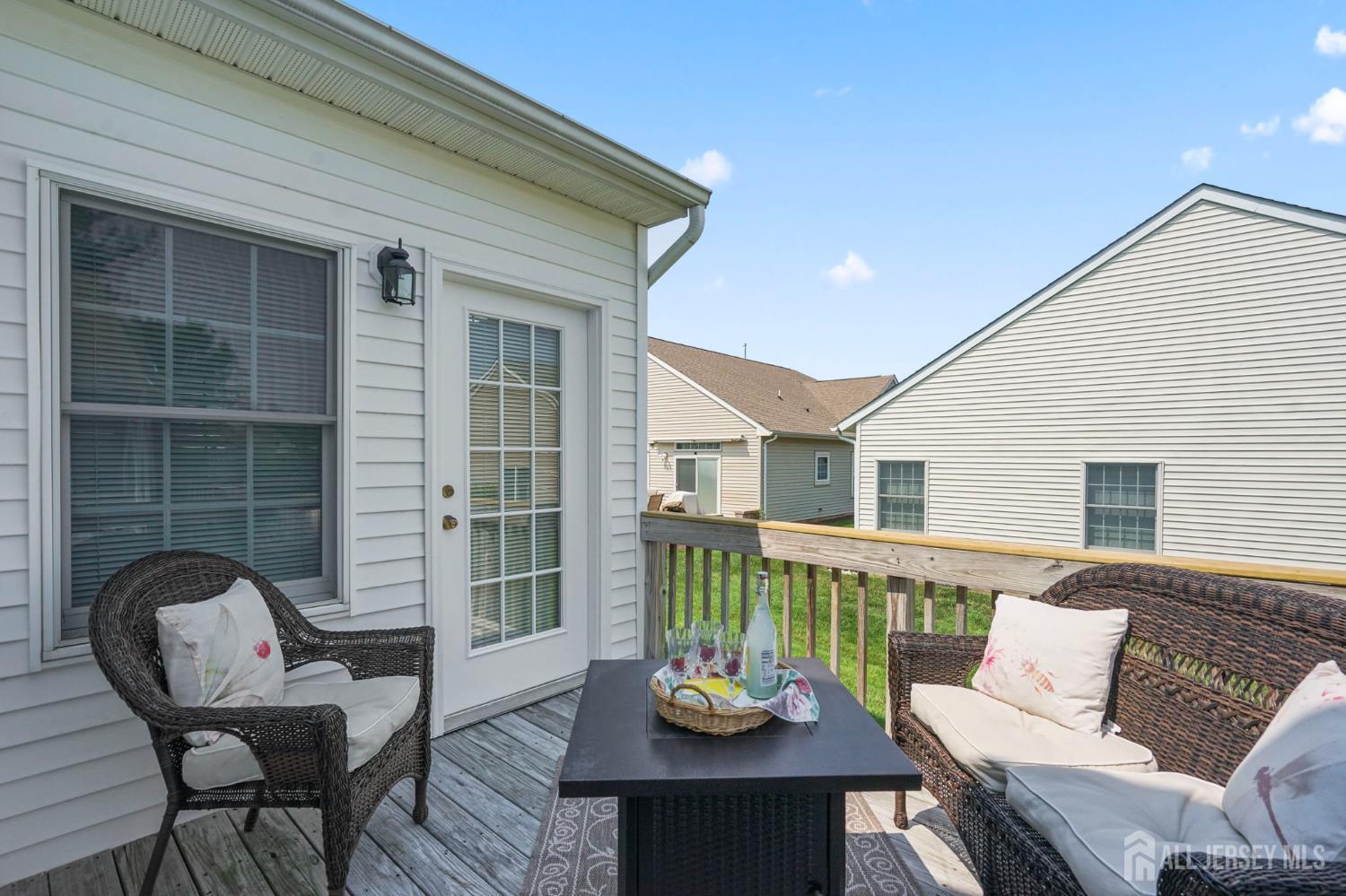 52 Vineyard Court Monroe NJ 08831