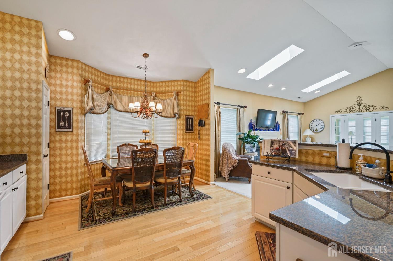 52 Vineyard Court Monroe NJ 08831