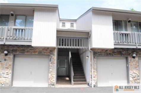 58 Buchanon Court West Orange NJ 07052