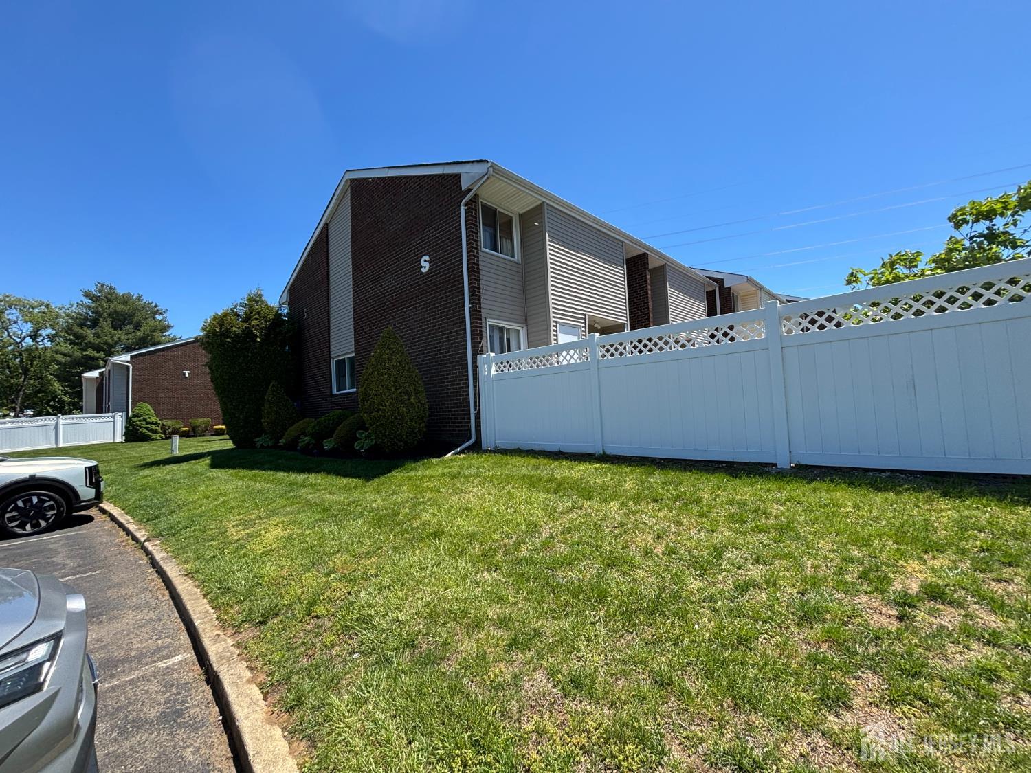 9 Quincy Circle South Brunswick NJ 08810