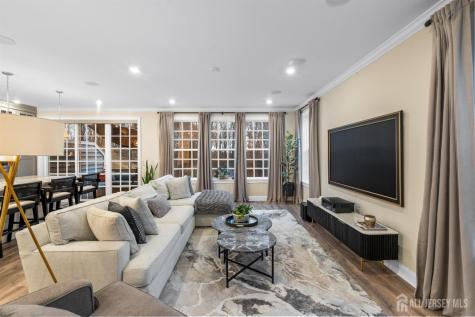 2812 Hayden Court Monroe NJ 08831