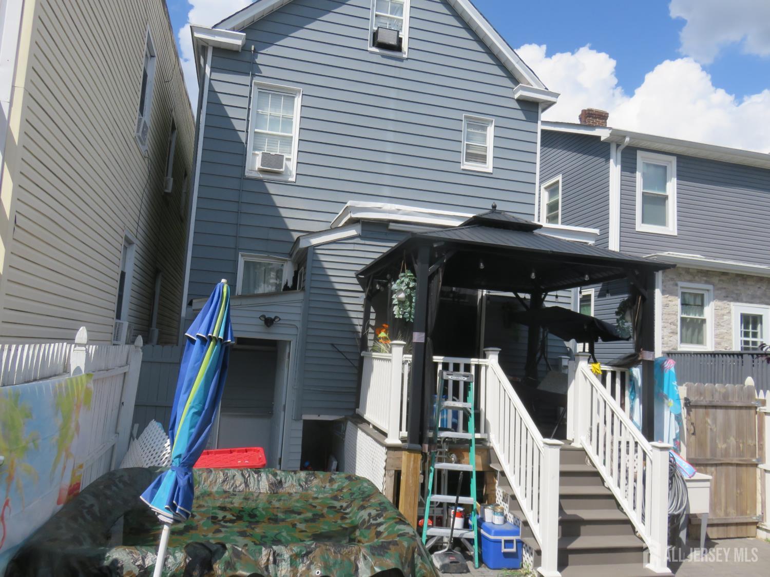 561 Neville Street Perth Amboy NJ 08861