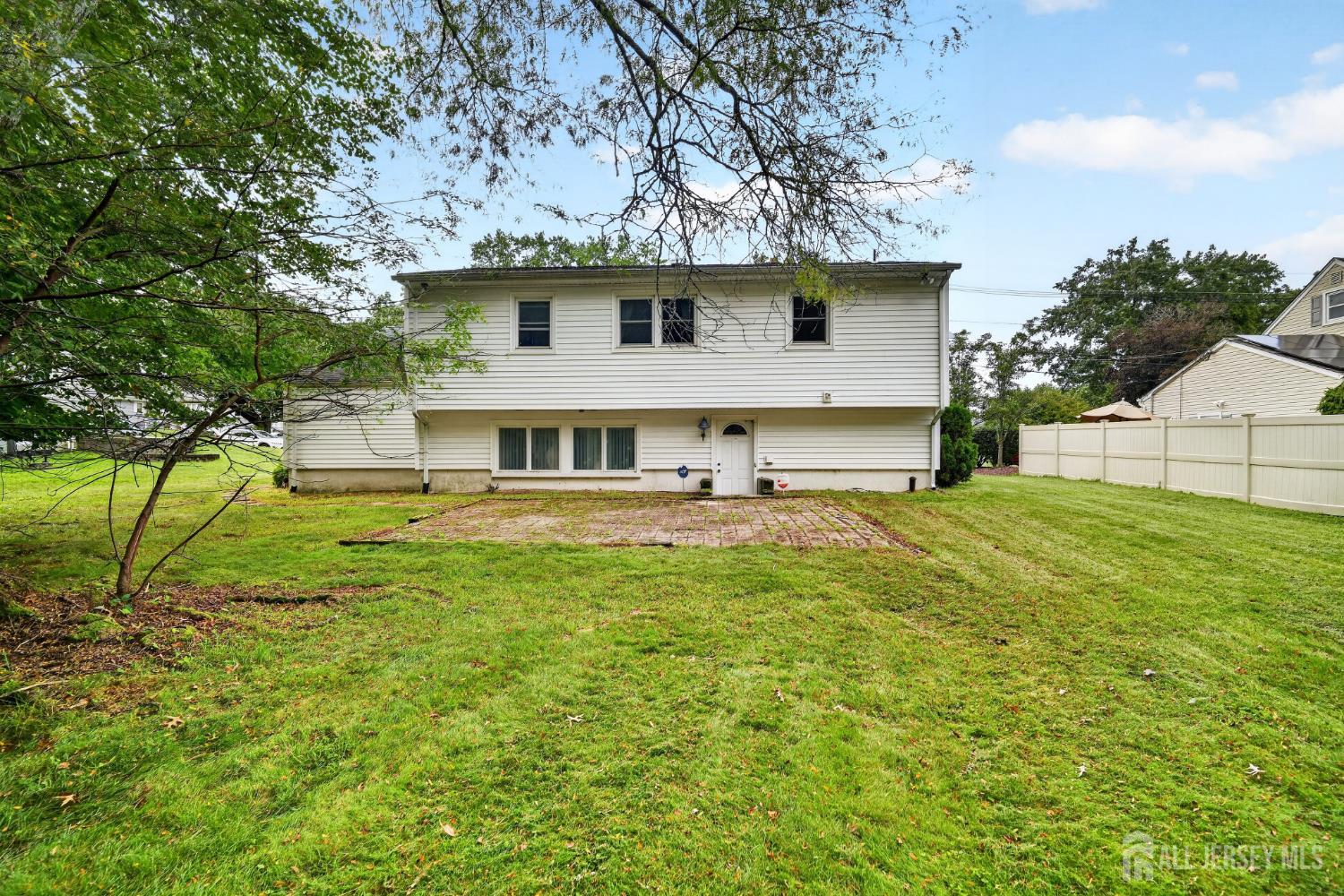38 Sherwood Avenue East Brunswick NJ 08816