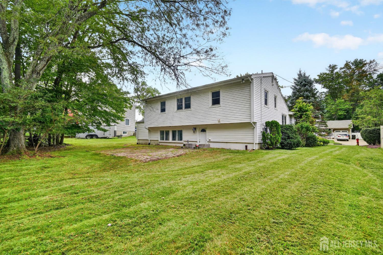 38 Sherwood Avenue East Brunswick NJ 08816