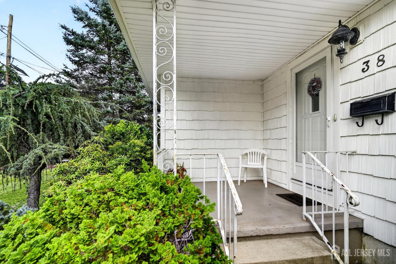 38 Sherwood Avenue East Brunswick NJ 08816