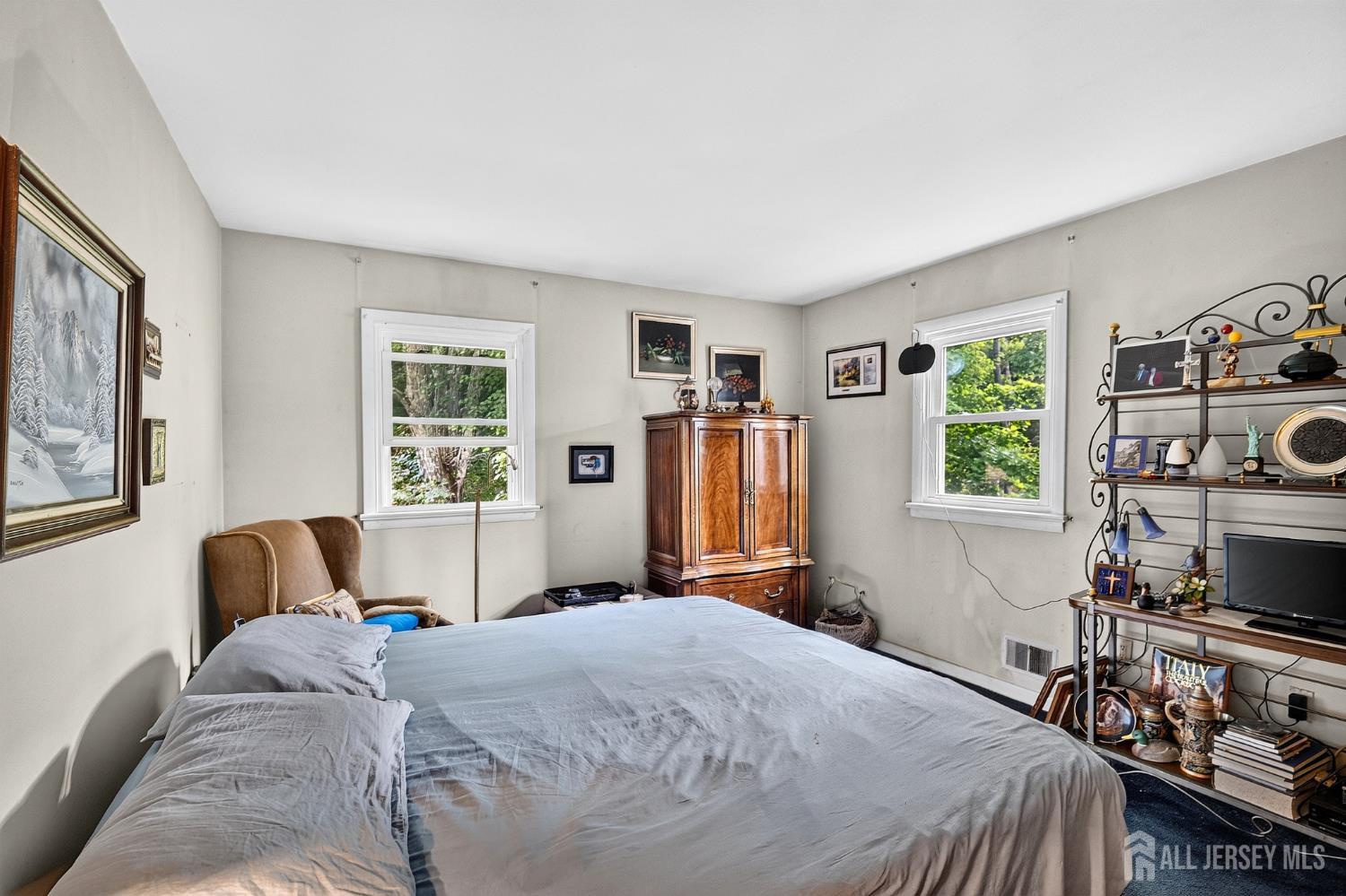 38 Sherwood Avenue East Brunswick NJ 08816