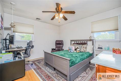 27 Woodmere Road North Brunswick NJ 08902