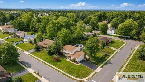 27 Woodmere Road North Brunswick NJ 08902