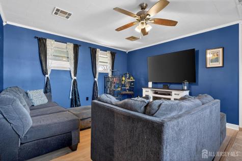 77 W Arthur Place Iselin NJ 08830