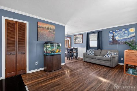 77 W Arthur Place Iselin NJ 08830