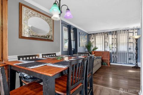 77 W Arthur Place Iselin NJ 08830