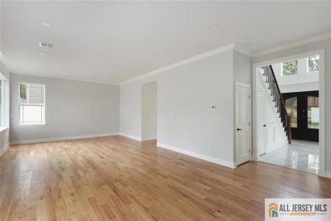 13 Richmond Road Edison NJ 08817