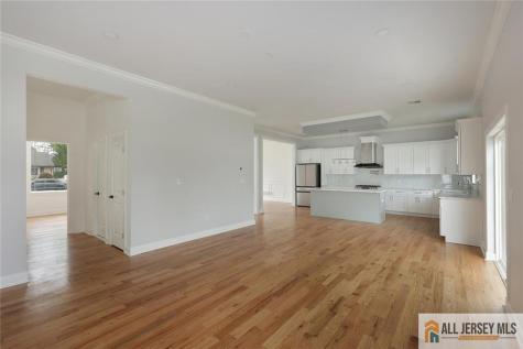 13 Richmond Road Edison NJ 08817