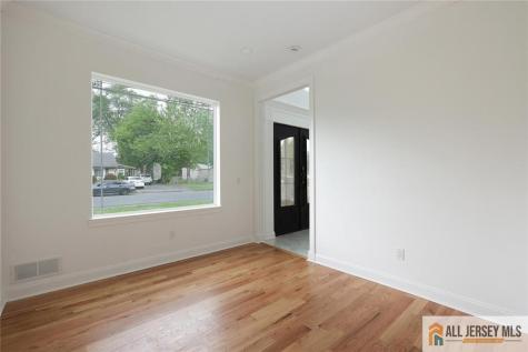 13 Richmond Road Edison NJ 08817