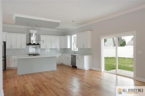 13 Richmond Road Edison NJ 08817