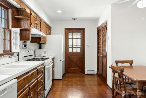 181 Demorest Avenue Avenel NJ 07001