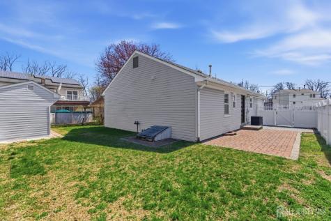 52 Pomona Boulevard Old Bridge NJ 07735