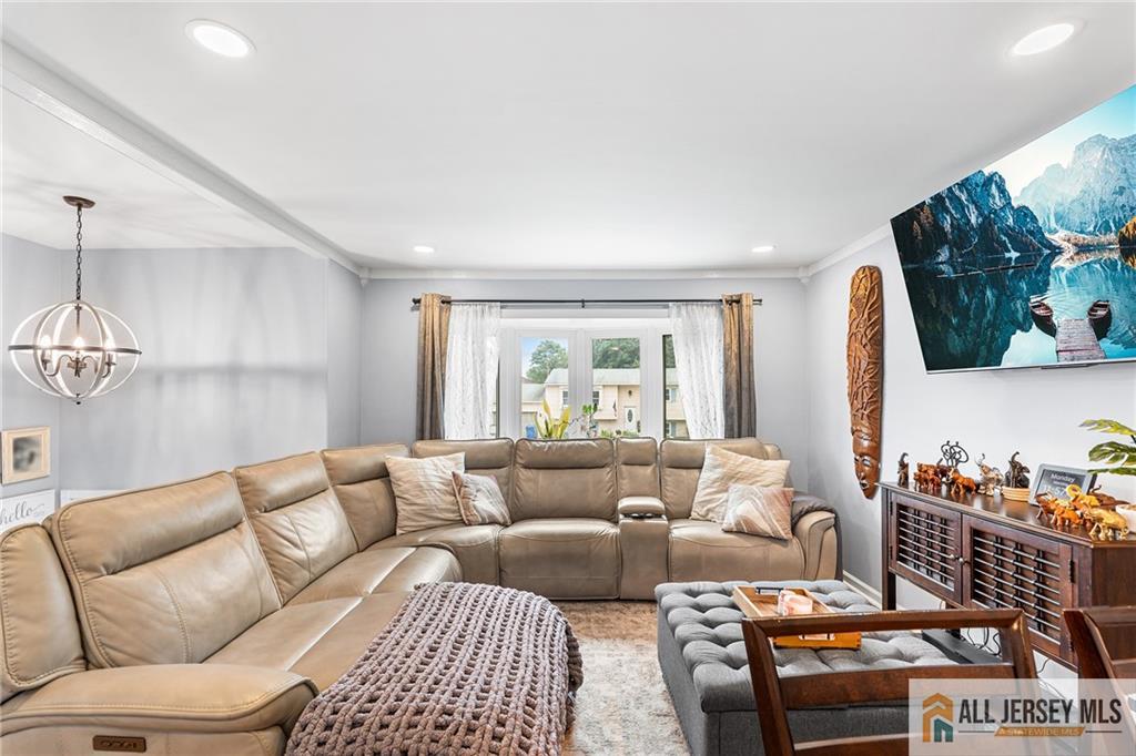 7 Wilton Avenue Middlesex NJ 08846