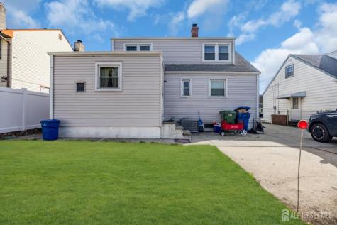 85 Coolidge Avenue Sayreville NJ 08859