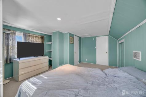 85 Coolidge Avenue Sayreville NJ 08859