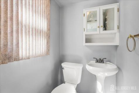 65 Hunter Lane Woodbridge Proper NJ 07095