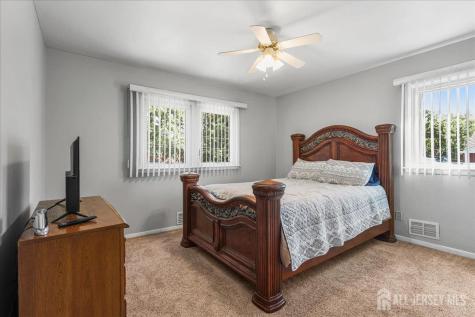 65 Hunter Lane Woodbridge Proper NJ 07095