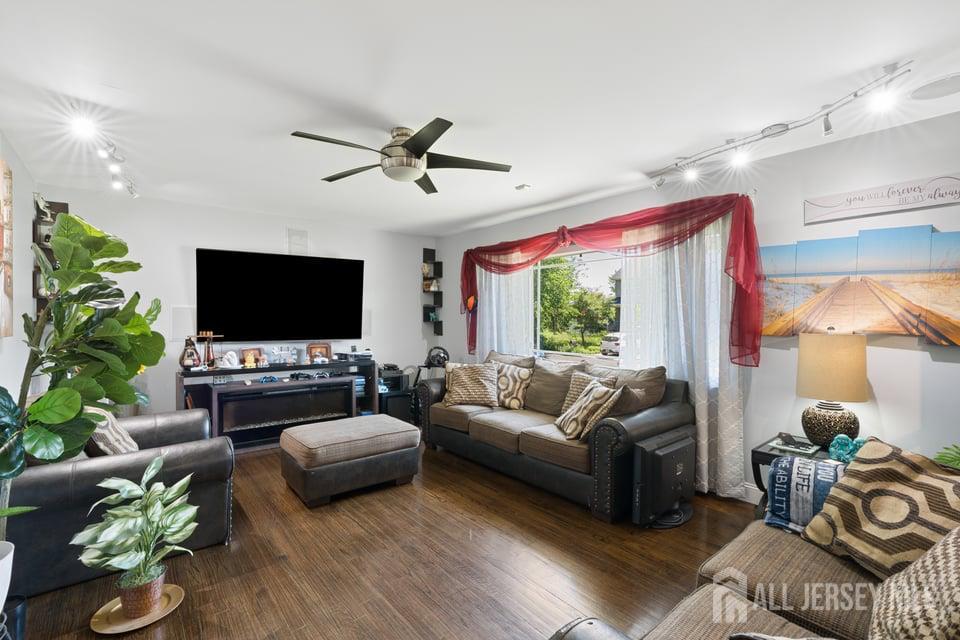 310 Pitt Street South Plainfield NJ 07080