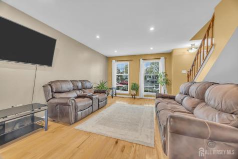 39 Delikat Lane Sayreville NJ 08872