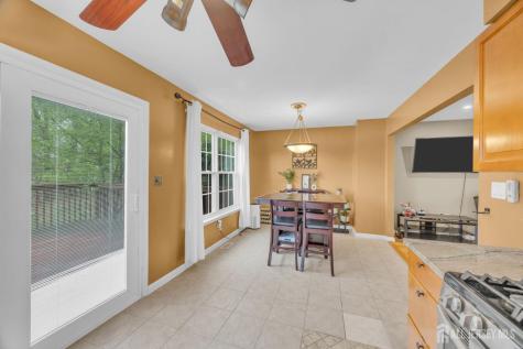39 Delikat Lane Sayreville NJ 08872