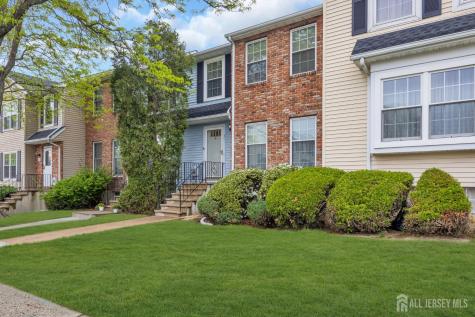39 Delikat Lane Sayreville NJ 08872