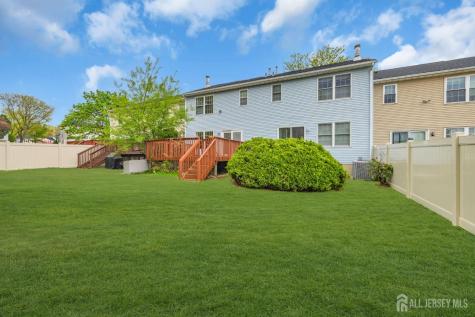 39 Delikat Lane Sayreville NJ 08872