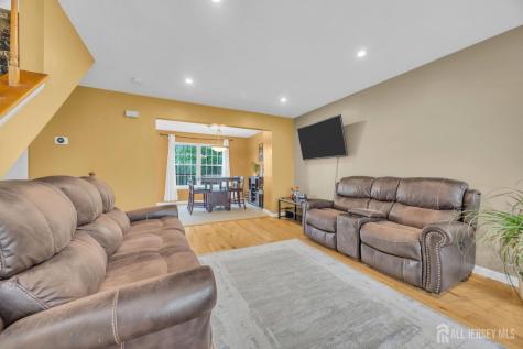 39 Delikat Lane Sayreville NJ 08872
