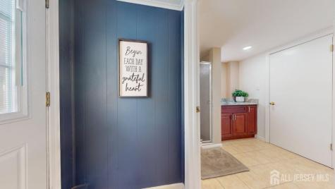 16 Canterbury Road East Brunswick NJ 08816